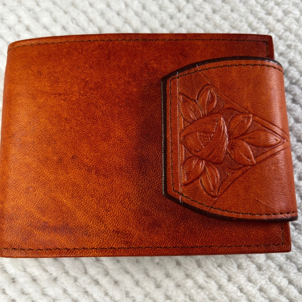 Vintage Rolfs Cowhide Leather Wallet Tan Brown Embossed Floral Rose Bifold‎ Snap